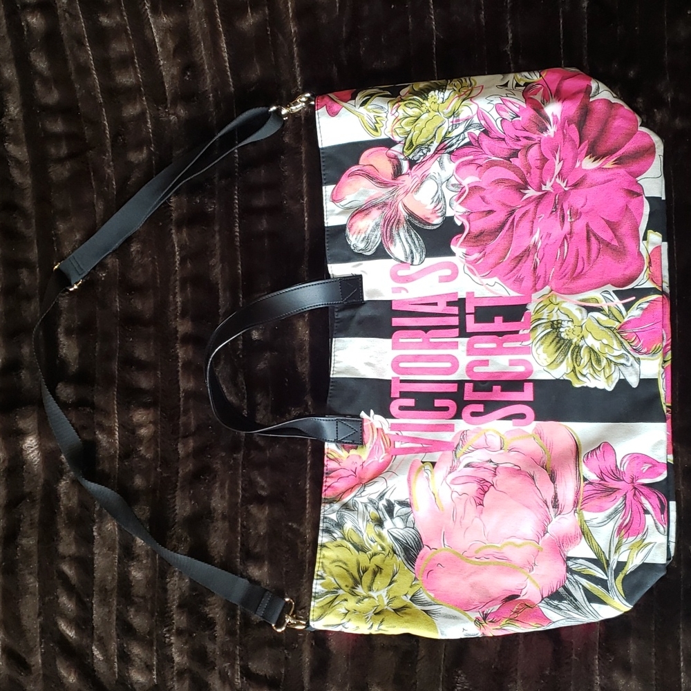 Victorias Secret Floral Wildflower Zippered Weekender Travel Tote